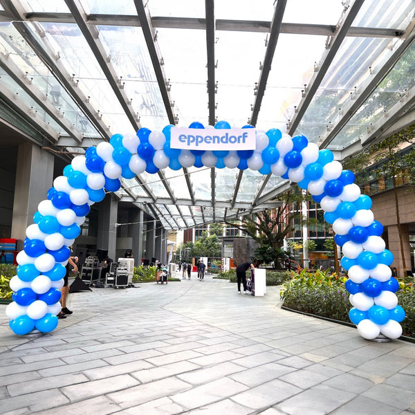 Round balloon arch for the entrance decor